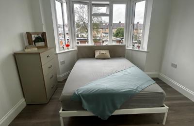 Double room in a shared house Northolt