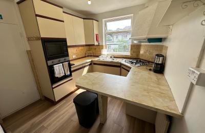 Kingsmere park R4 - NW9 8PL