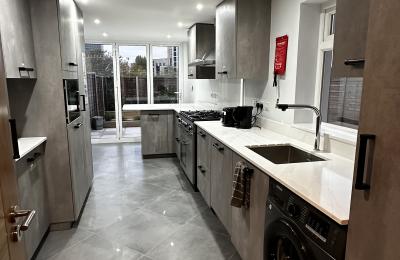 Waldo Road suite 6 - Kensal Green